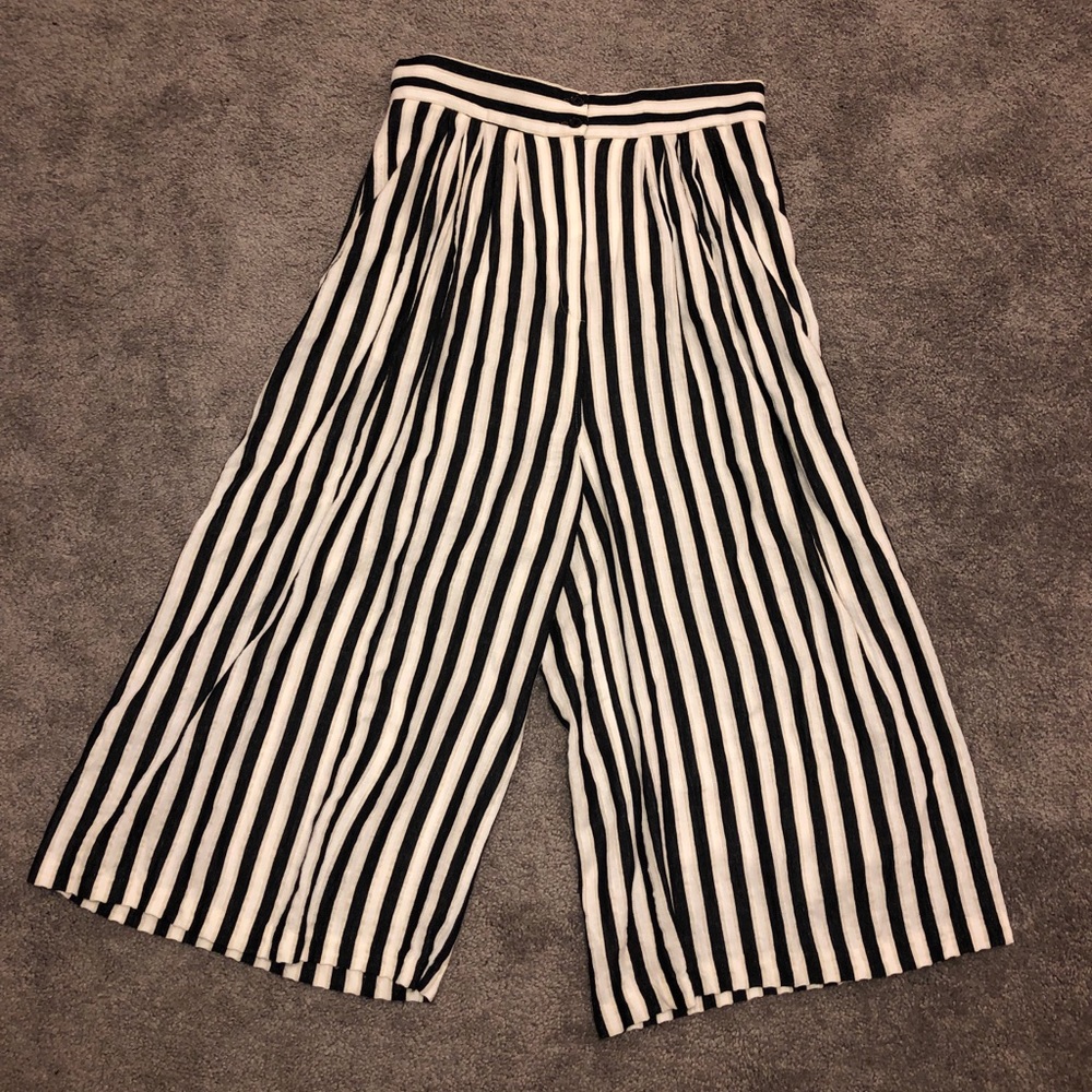 Striped Wide-leg Pants